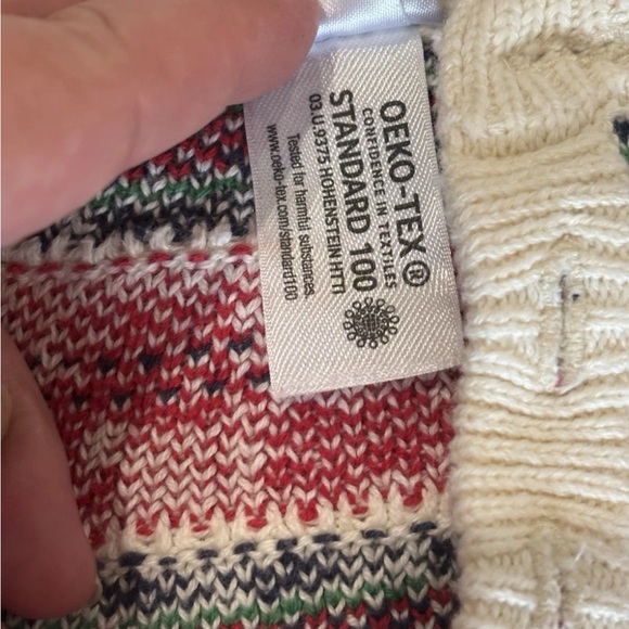 Hanna Andersson White and Red Reindeer Knit Footie 6-12M - Picture 8 of 8